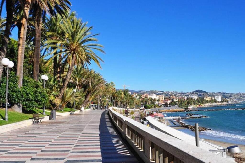 Studio Loft In The Center Sanremo For 3 People ภายนอก รูปภาพ